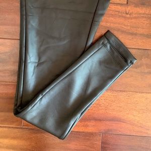 Express pleather leggings (M)